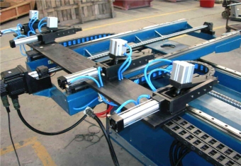 沖床送料生產(chǎn)線